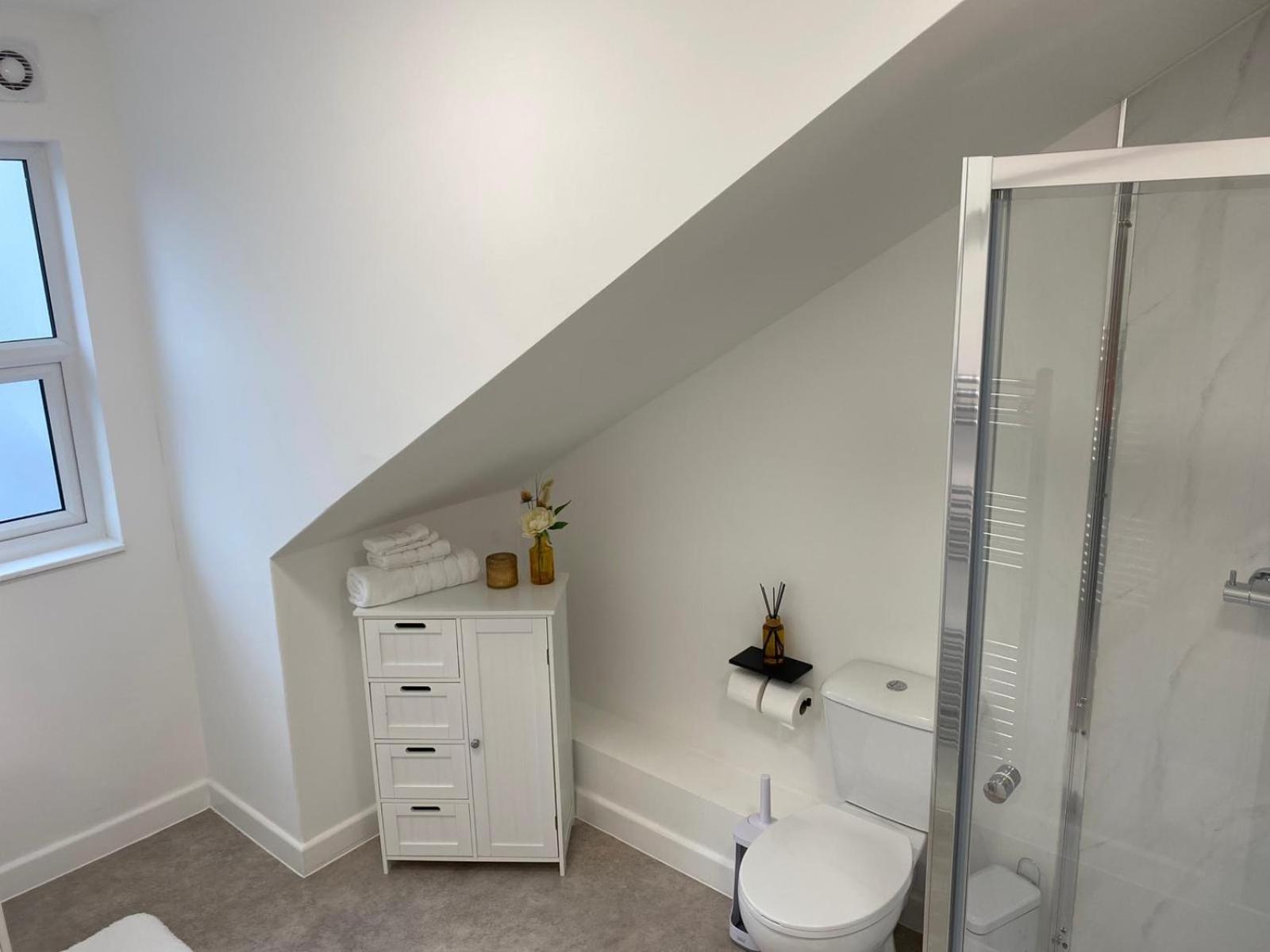 Stylish Apartment In Watford Exterior foto